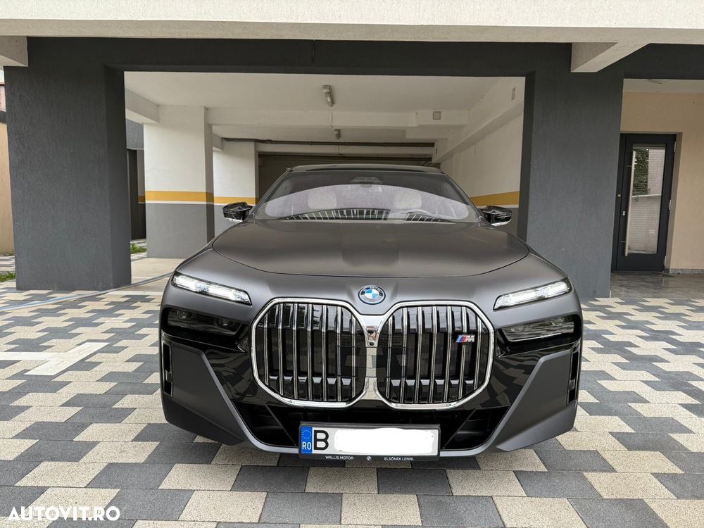 BMW M7 M760e xDrive AT PHEV - 5
