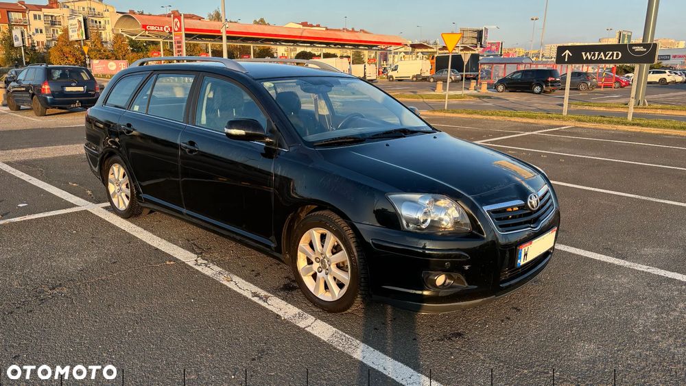 Toyota Avensis 1.8 VVT-i Combi Automatik Sol - 1