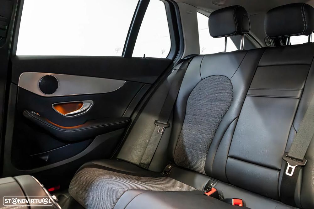 Mercedes-Benz C 300 de Avantgarde - 13