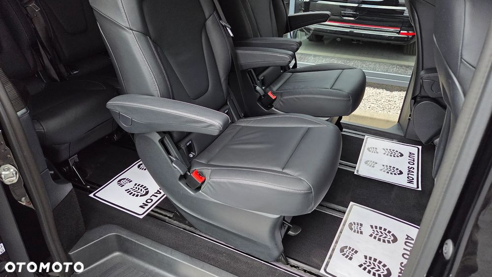 Mercedes-Benz Klasa V 250 d lang 9G-TRONIC Avantgarde - 13