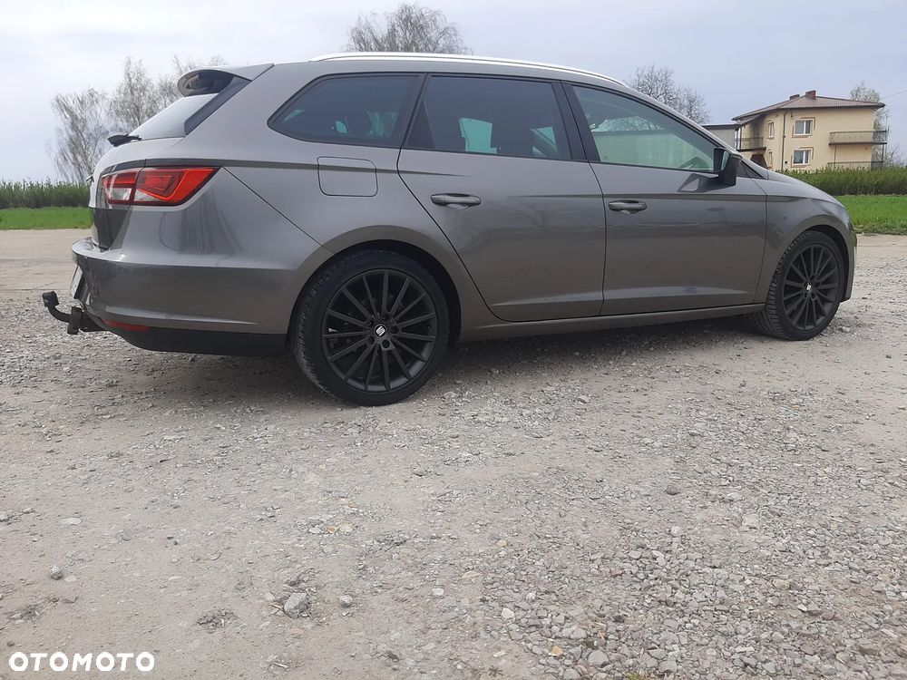 Seat Leon 1.6 TDI ECOMOTIVE Style - 2