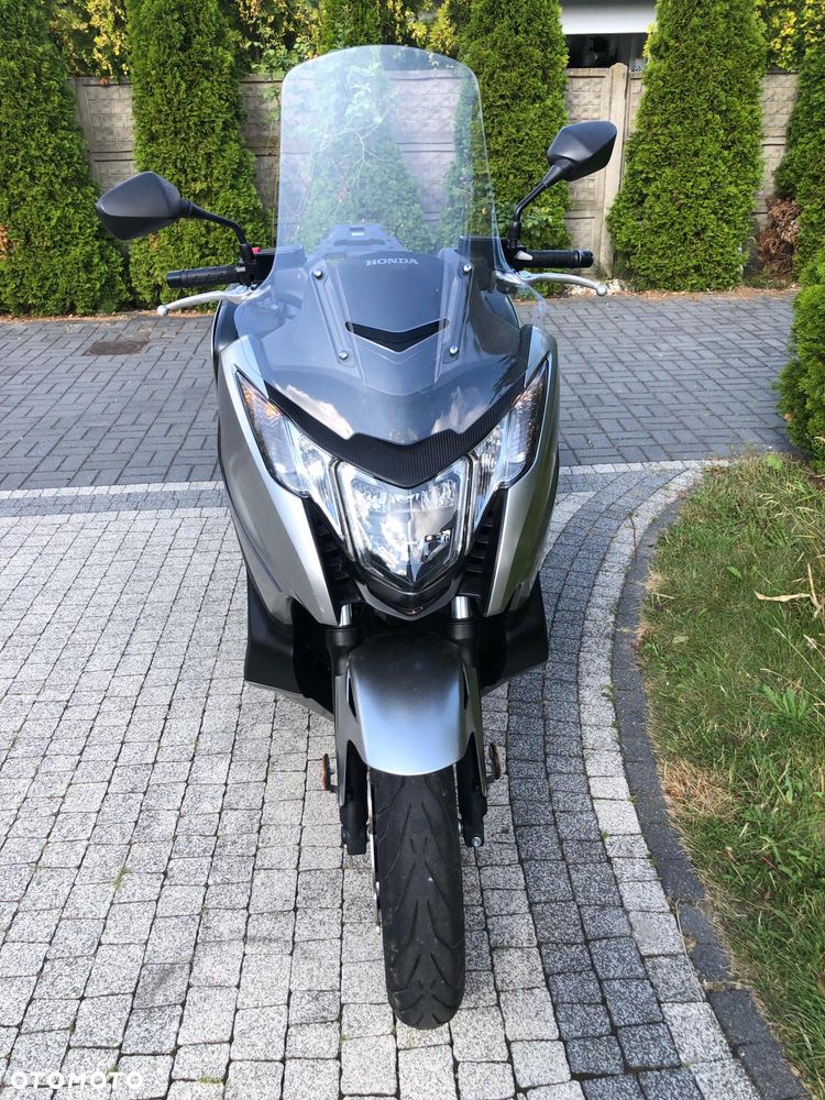 Honda VFR - 10