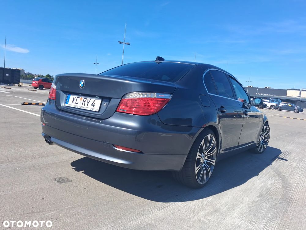 BMW Seria 5 523i Edition Exclusive - 6