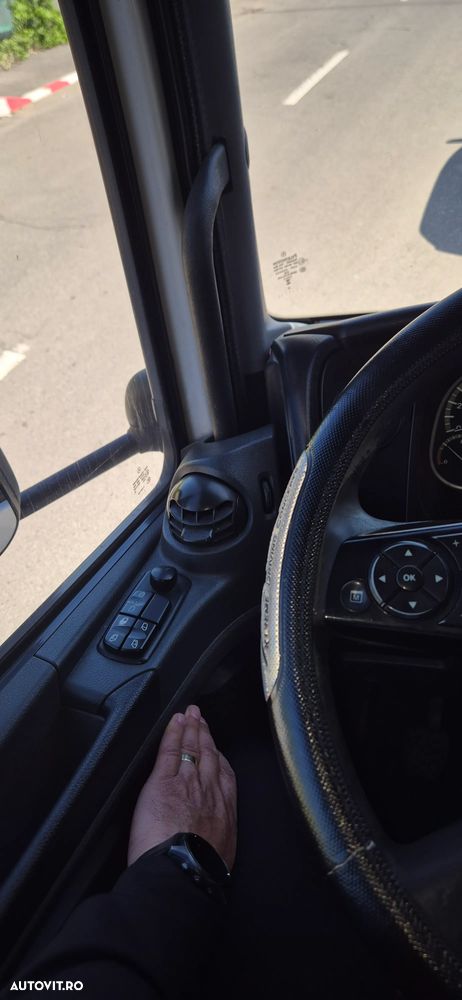 Mercedes-Benz ATEGO  818 - 8