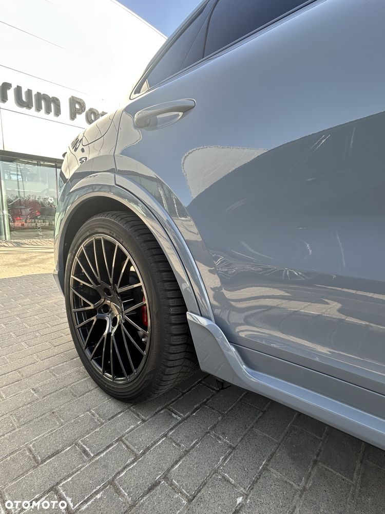 Porsche Cayenne - 17
