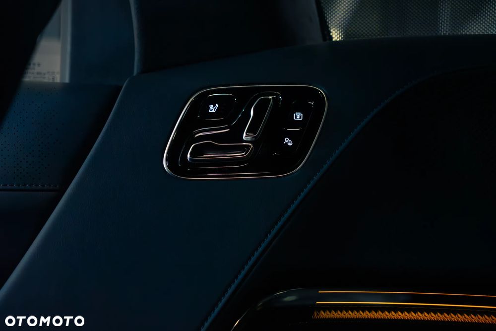 ZEEKR 9X AWD Ultra - 18