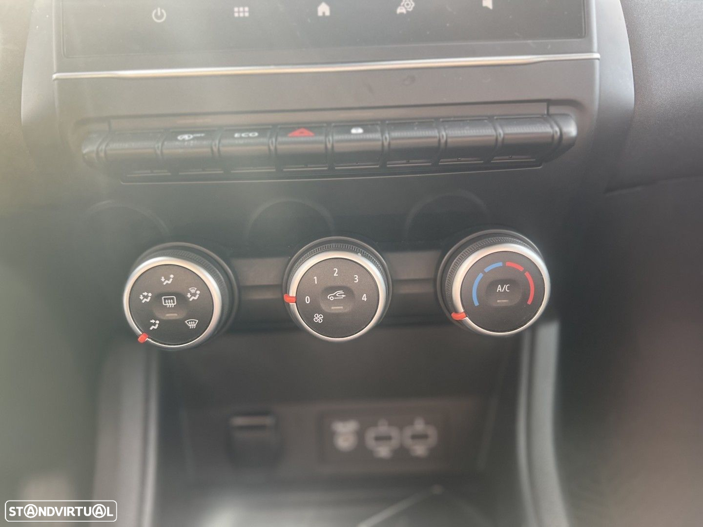 Renault Captur 1.0 TCe Equilibre Bi-Fuel - 12
