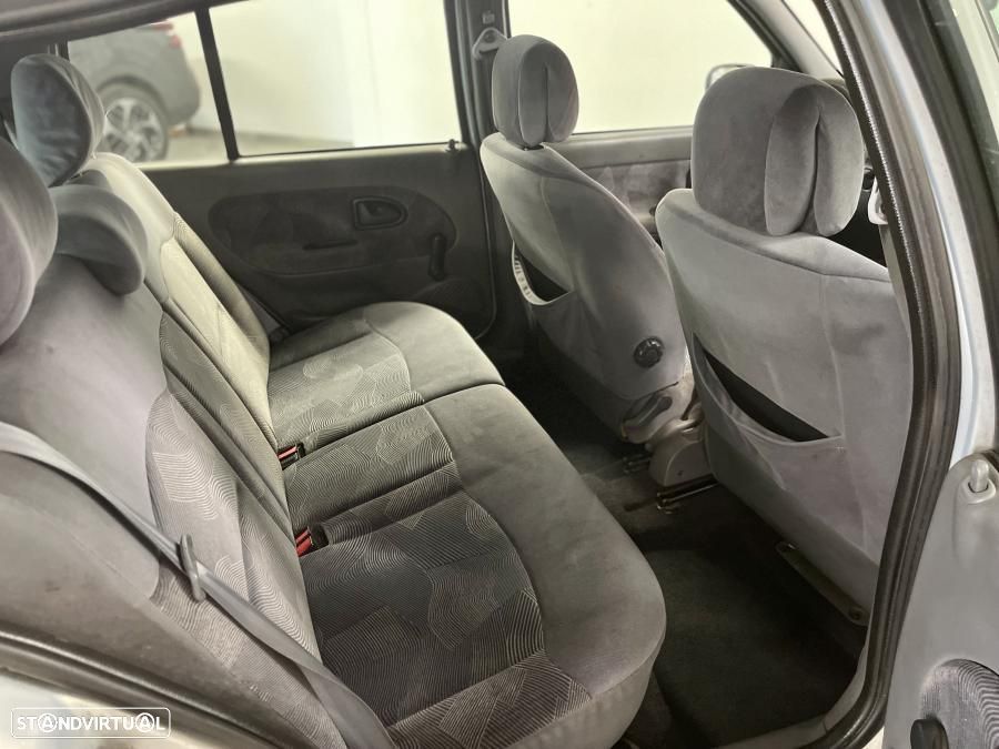 Renault Clio 1.2 RXE - 14