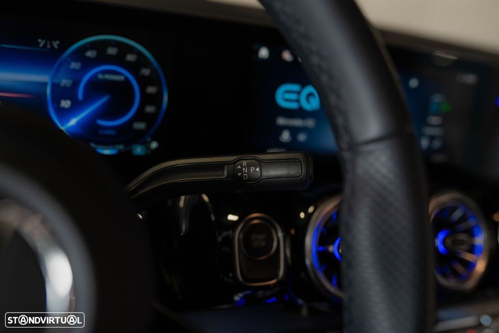 Mercedes-Benz EQA 300 4Matic AMG Line - 52