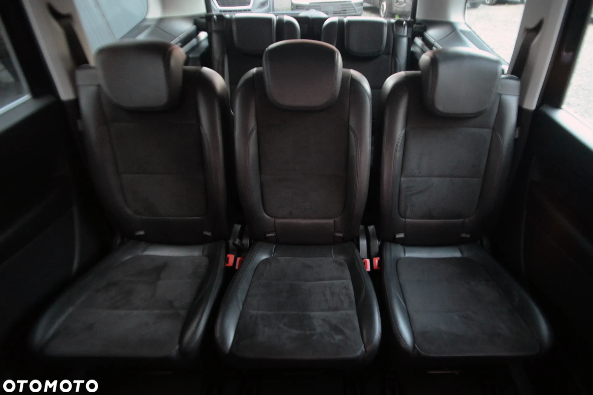 Volkswagen Sharan 2.0 TDI Highline DSG - 9