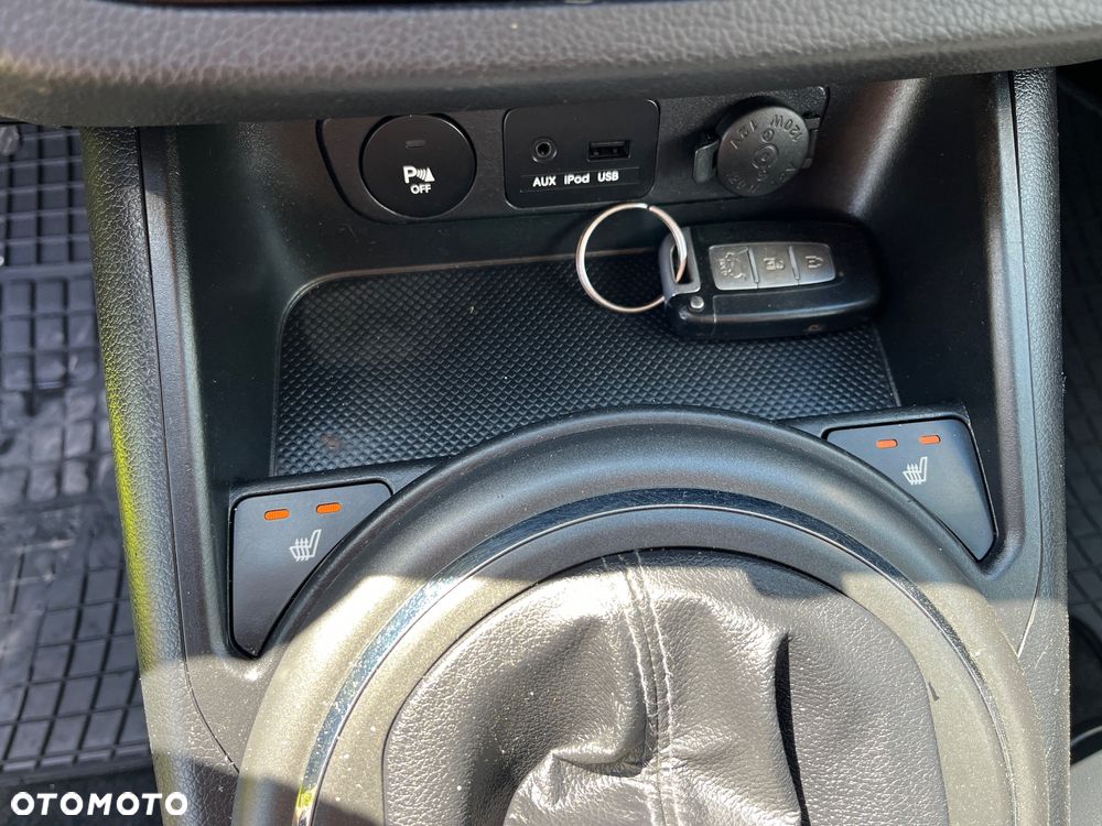 Kia Sportage 2.0 XL 2WD - 12