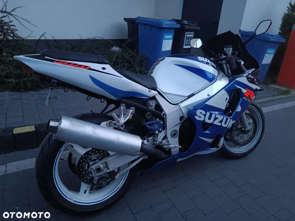 Suzuki GSX-R - 4