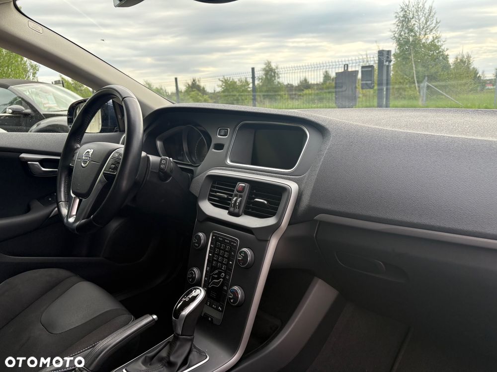 Volvo V40 D3 Geartronic Momentum - 7