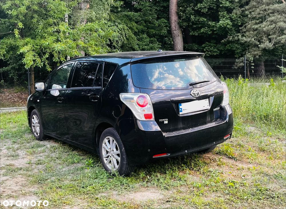 Toyota Verso 1.8 Premium EU5 - 2