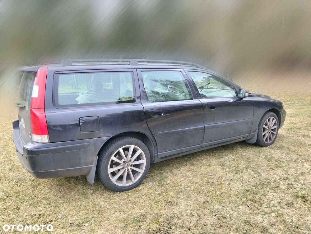 Volvo V70 D5 AWD Momentum - 3