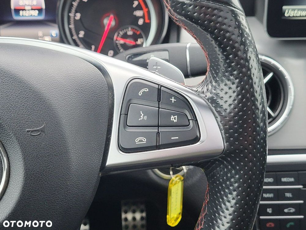 Mercedes-Benz CLA - 25