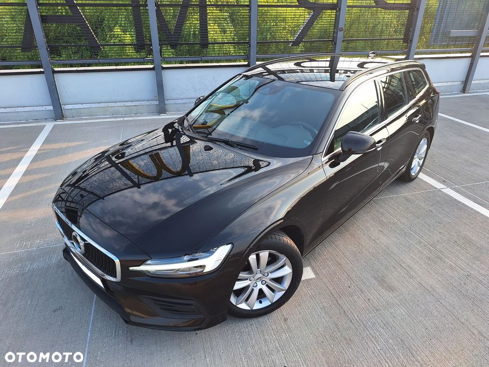 Volvo V60 B4 D Momentum Pro - 1