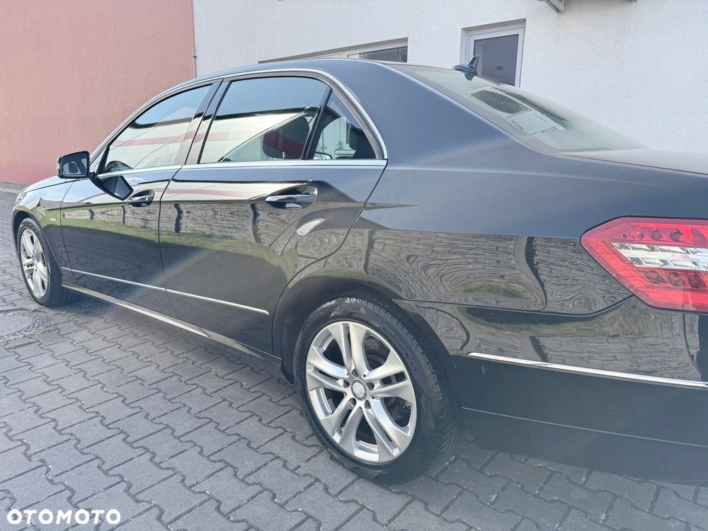 Mercedes-Benz Klasa E 220 CDI BlueEff Avantgarde - 8
