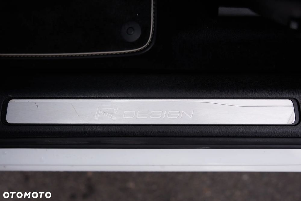 Volvo XC 60 D4 SCR AWD R-Design - 30