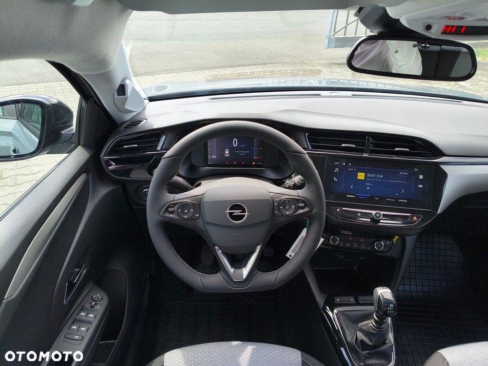 Opel Corsa - 11
