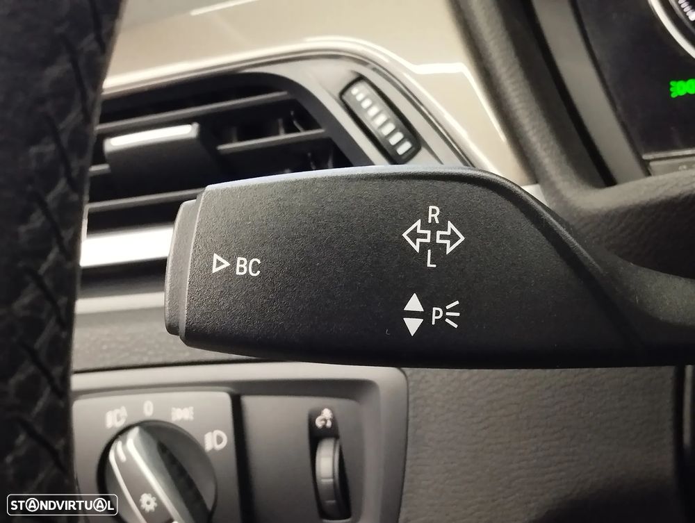 BMW X1 16 d sDrive Auto xLine - 23