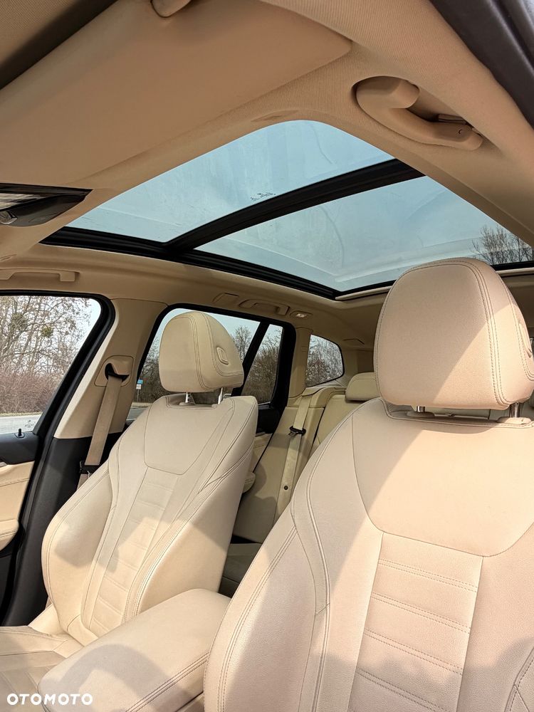 BMW X3 xDrive20d - 10