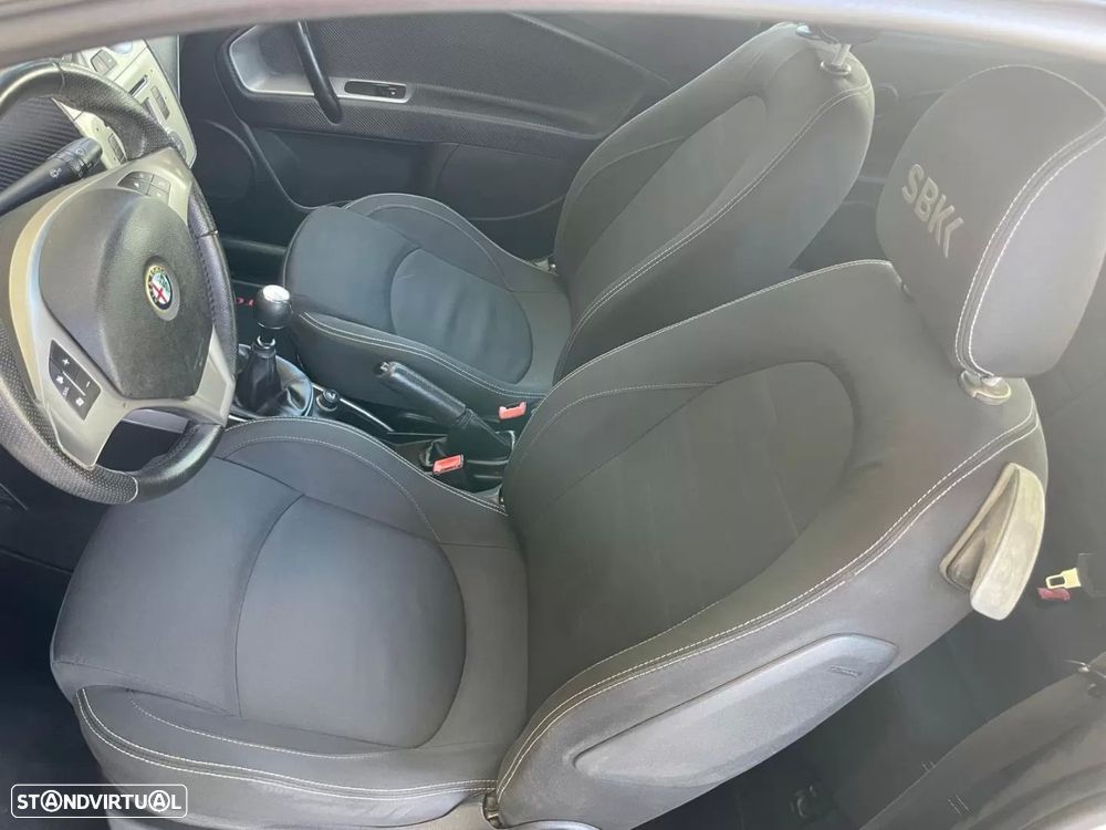 Alfa Romeo MiTo 1.3 JTDM Distinctive - 16