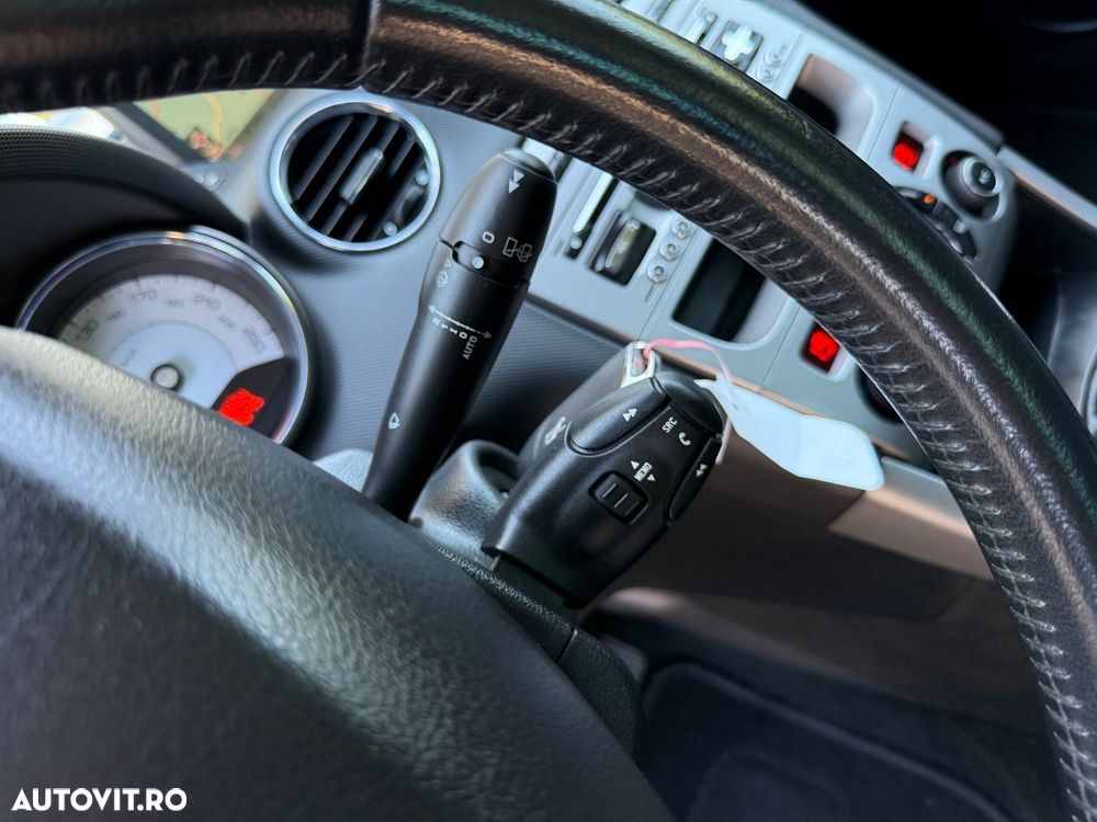 Peugeot 308 120 VTi Premium - 28