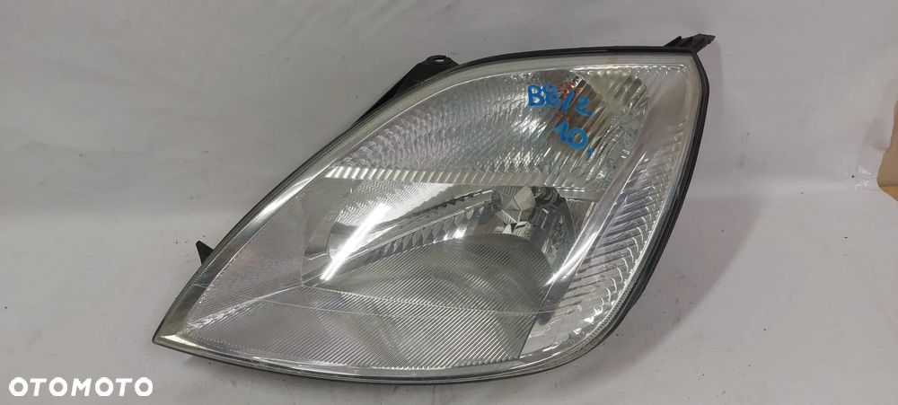 .  PRZOD PRZEDNIA LAMPA LEWA FORD FIESTA MK5 - 1