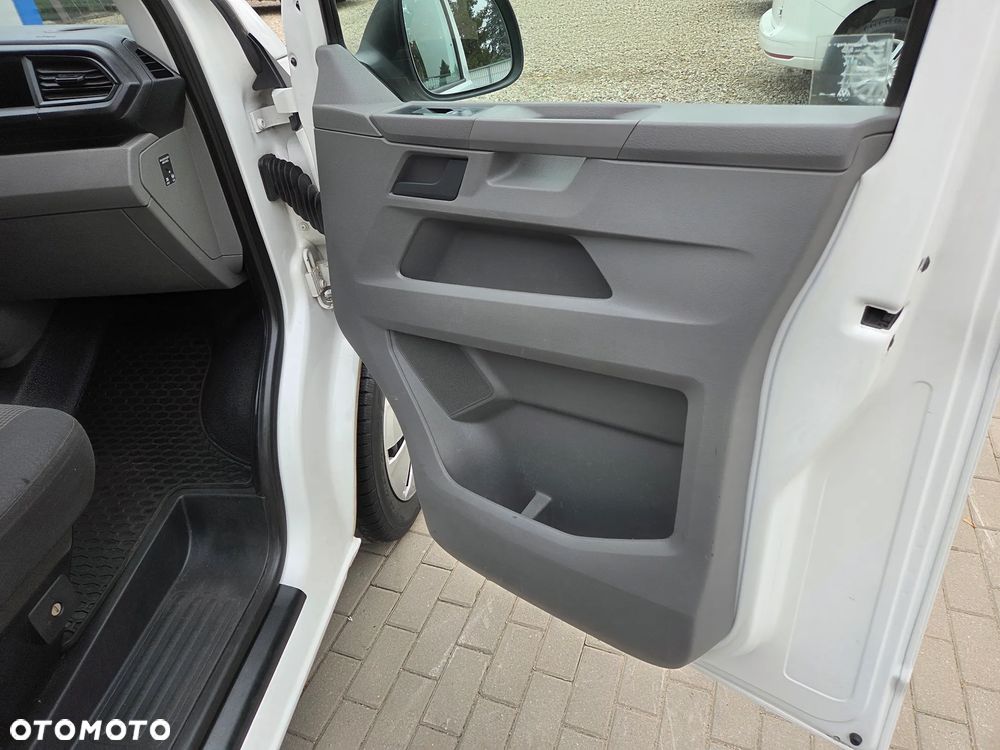 Volkswagen Transporter L2H1 - 22