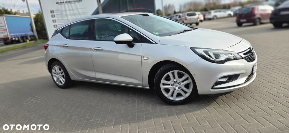 Opel Astra 1.4 Turbo Start/Stop Innovation - 17