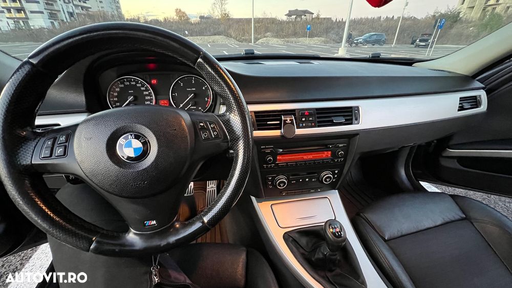 BMW Seria 3 318d - 8