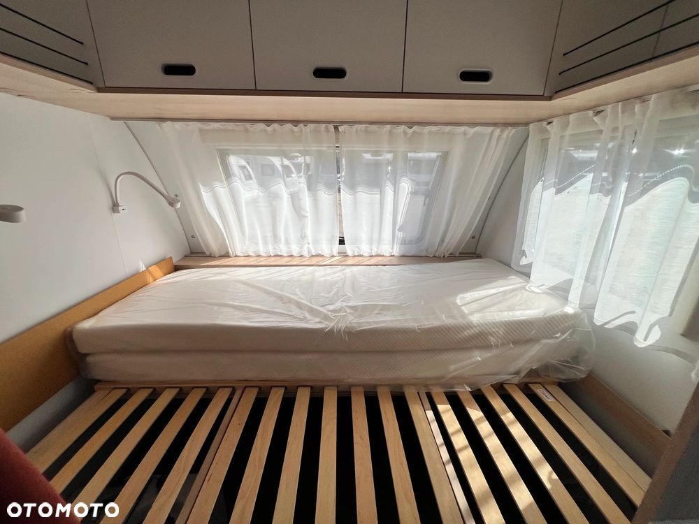 Adria Aviva 400 PS - 18