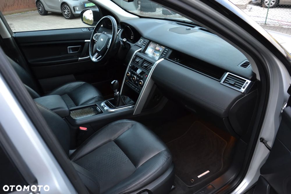 Land Rover Discovery Sport - 29
