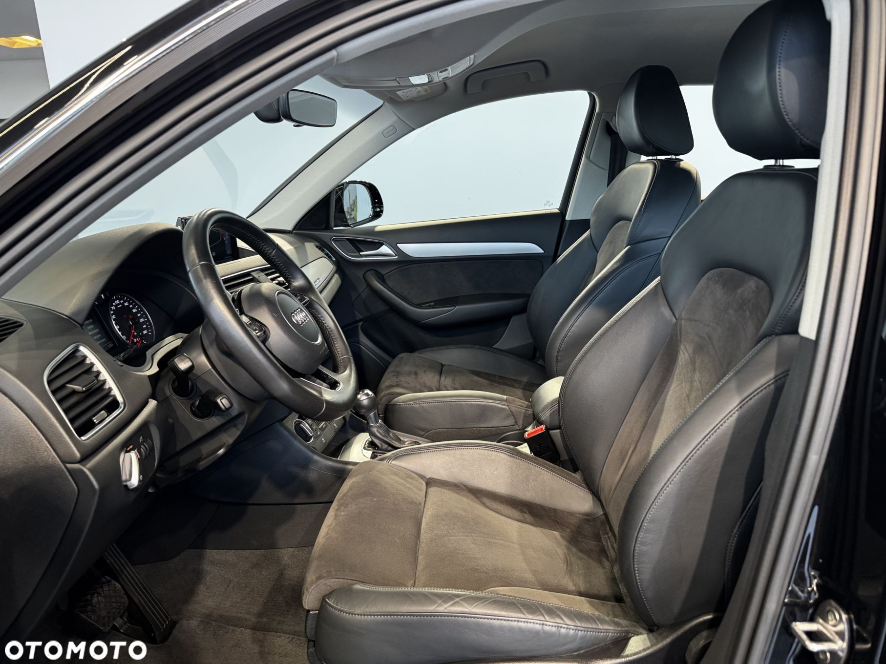 Audi Q3 - 18