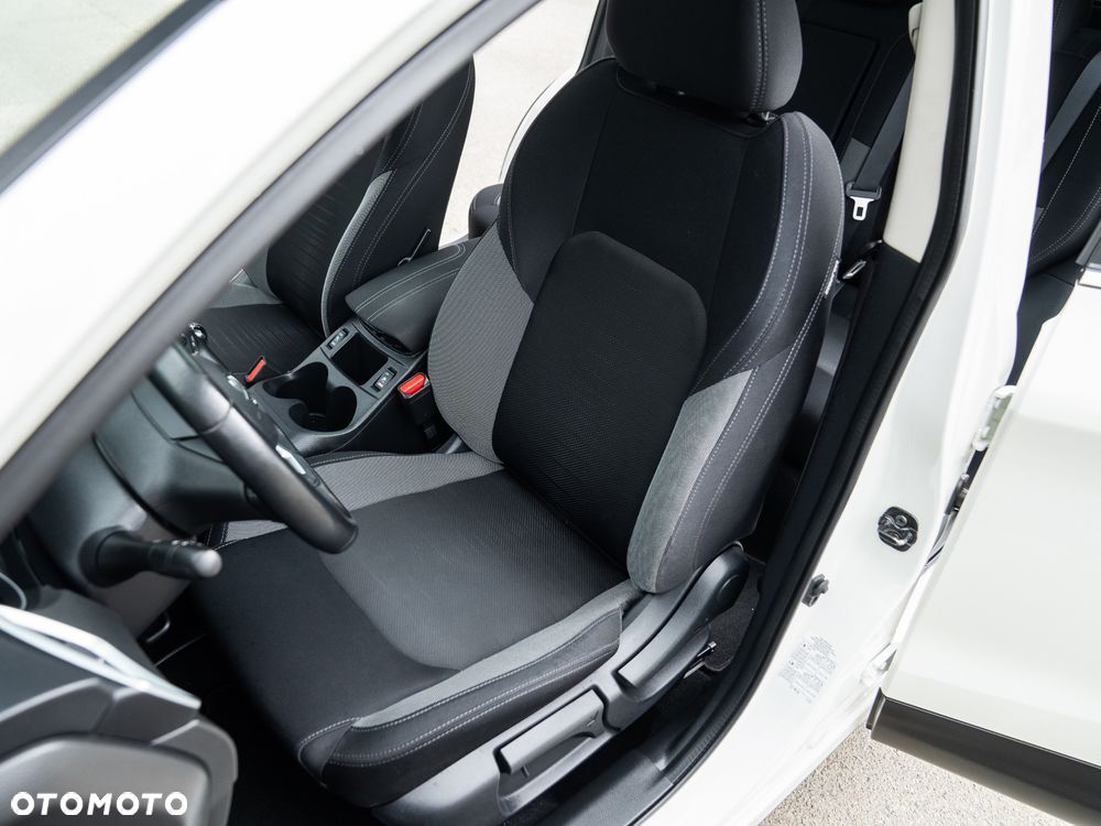 Nissan Qashqai 1.6 DIG-T N-Connecta - 25