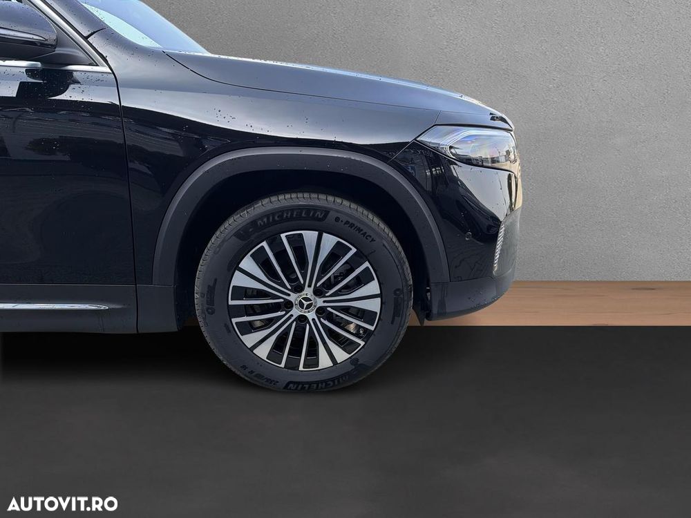 Mercedes-Benz EQB - 16