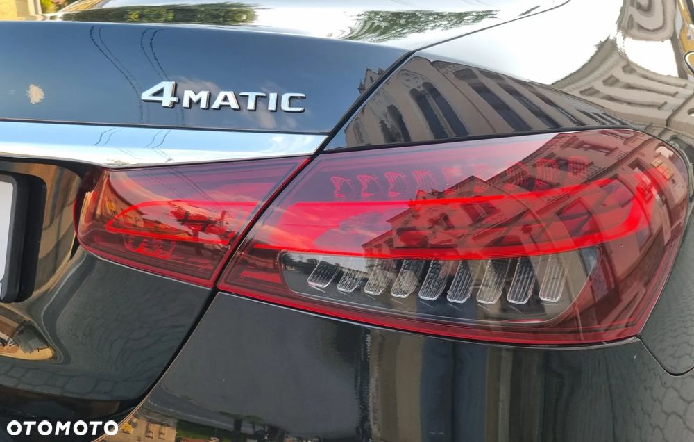 Mercedes-Benz Klasa E 220 d 4-Matic AMG/Avantgarde - 28