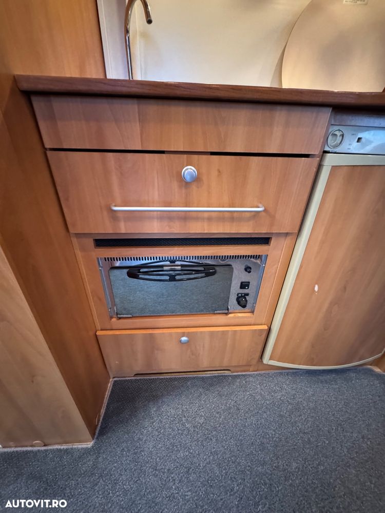 Hymer-Eriba Nova 470 montana - 14