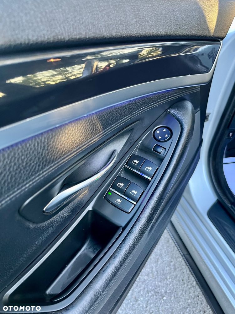 BMW Seria 5 - 13