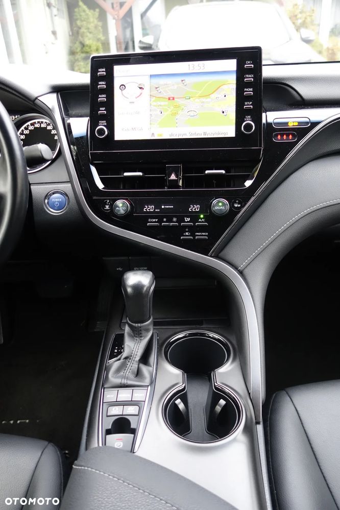 Toyota Camry 2.5 Hybrid Prestige CVT - 11