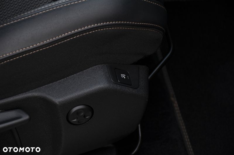 Peugeot 5008 BlueHDi 180 EAT8 GT Pack - 19