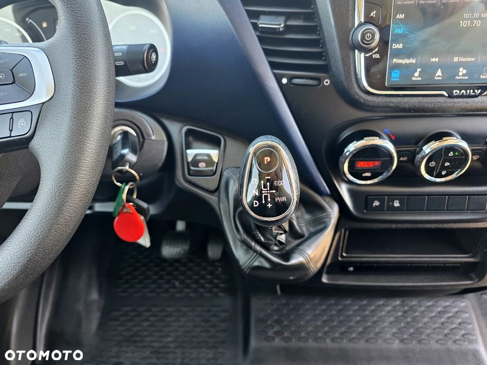 Iveco IVECO 35S18 3.0 HPI 180 KONNY ŚREDNI AUTOMAT KLIMA ALUFELGI LED NAVIGACJA - 25