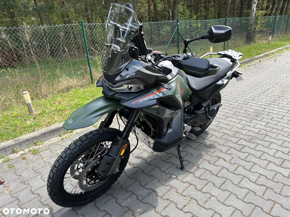 CFMoto MT-X - 7