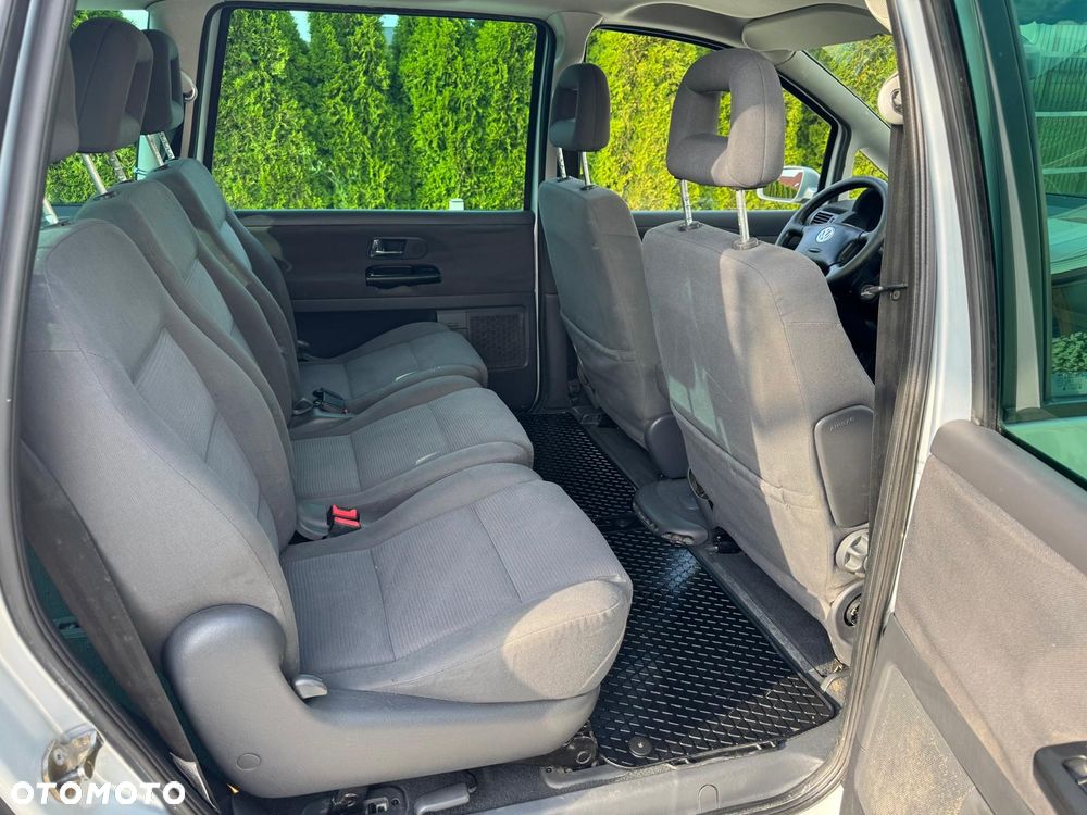 Volkswagen Sharan 1.9 TDI Comfortline - 6