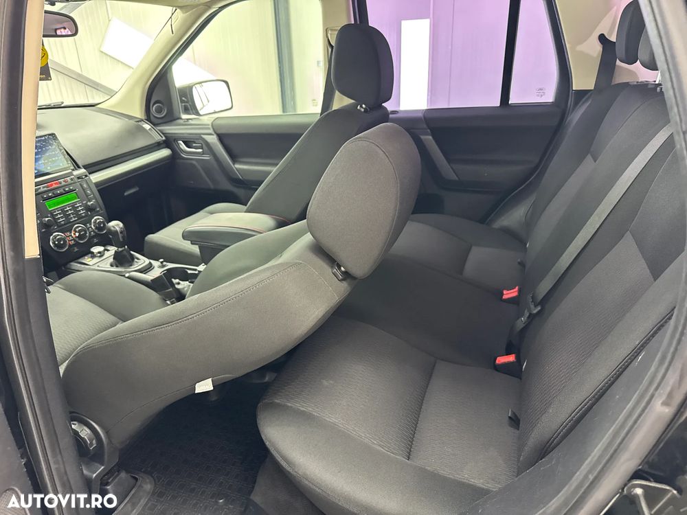 Land Rover Freelander 2 2.2L TD4 HSE - 18