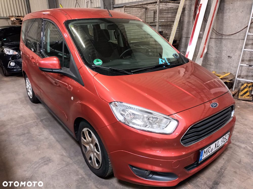 Ford Tourneo Courier - 1