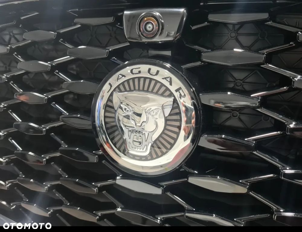 Jaguar XF 2.0 P300 AWD R-Dynamic HSE - 13