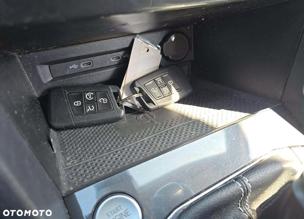 Volkswagen Tiguan - 15