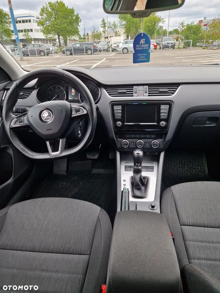 Skoda Octavia 1.8 TSI Ambition DSG - 12